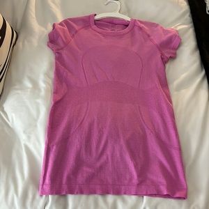 Lululemon workout top